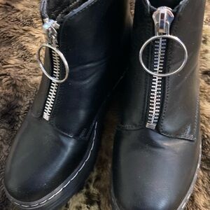 Size 6 Black Zip-Up Shoes Seven7 Brand Great Condition!